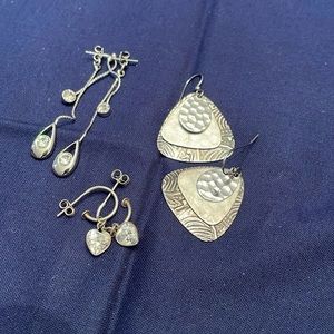 Silver earrings dangling and simple short hanging crystal set